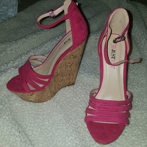Pink wedges