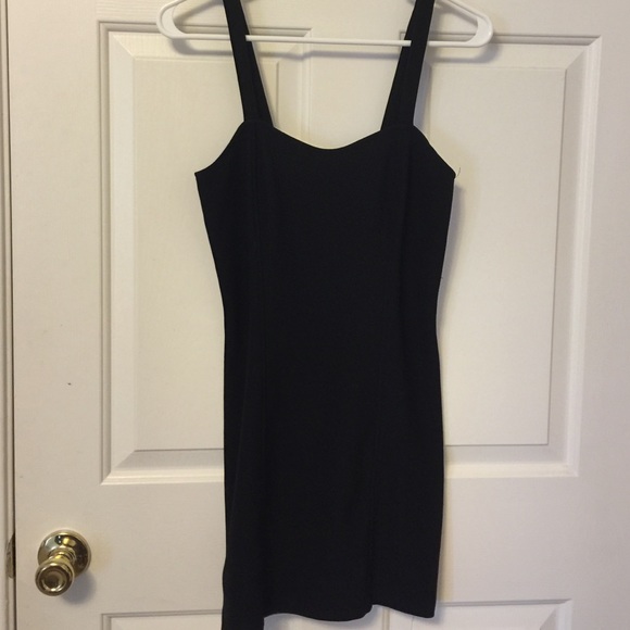 🚫🚫SOLD🚫🚫Black mini dress