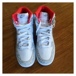Nike wmns dunk high skinny leopard sneakers