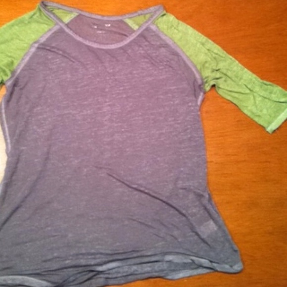 Gray shirt with green sleeves