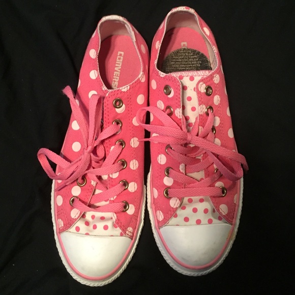 Polka dot converse