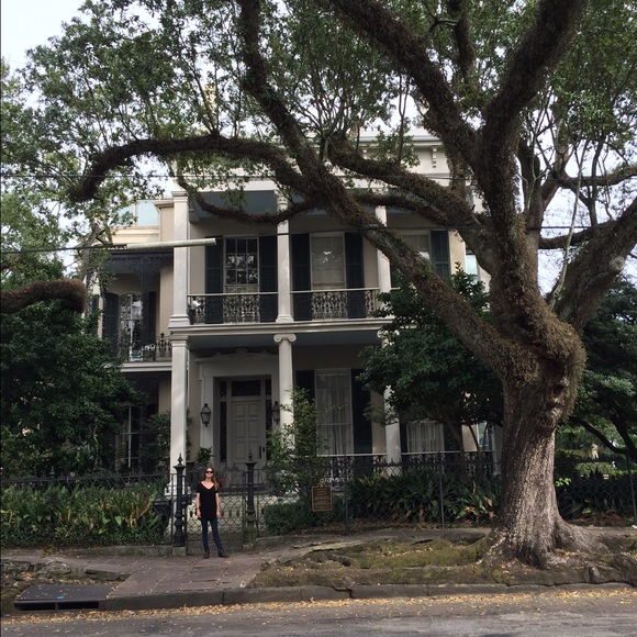 Meet your Posher, Christine - Picture 2 of 4