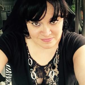 Meet your Posher, Nora e