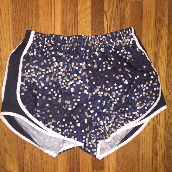 Nike women's short
