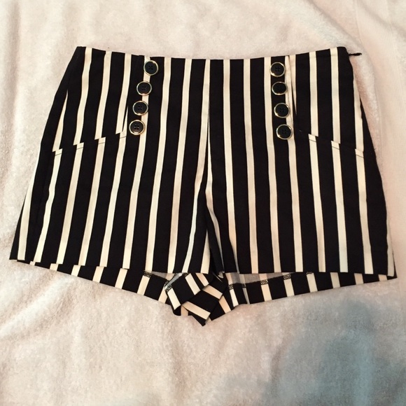 Forever 21 stripped high waisted shorts