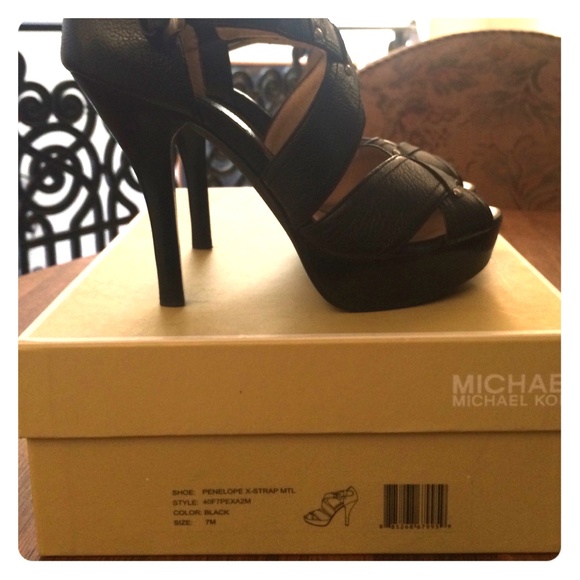 Michael Kors Penelope sandals