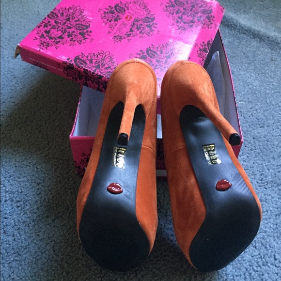 Orange pump - Picture 3 of 3