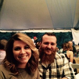 Meet your Posher, Caitlin