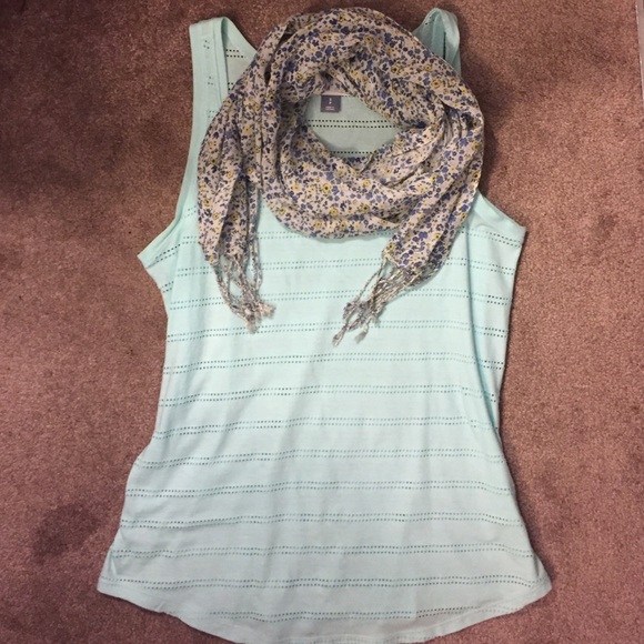 Old Navy Tops - Old navy tank and scarf