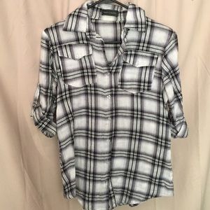 Black/White Plaid Top