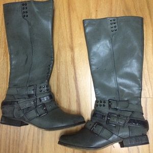 Size 8.5 Grey Leather Boots