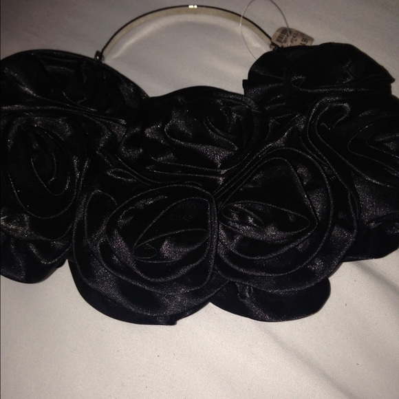 Formal date night clutch