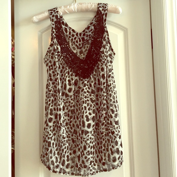 leopard spot tank size M but no tag
