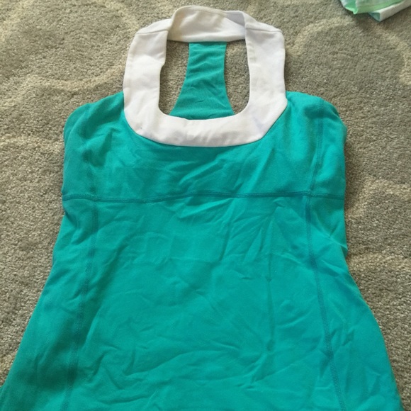 Lululemon scoop neck tank