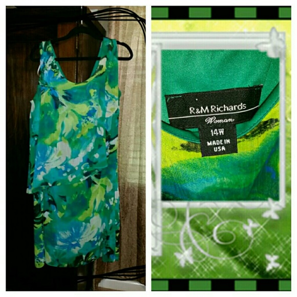 Dress👗💚 - Picture 1 of 1