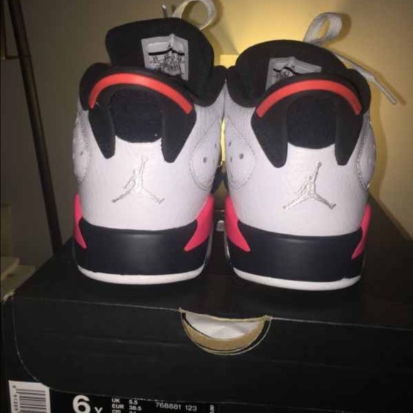 White Infrared Low 6s - Picture 3 of 4