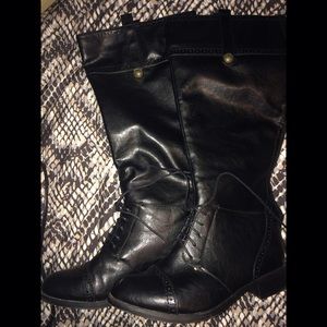 Black lace up boots