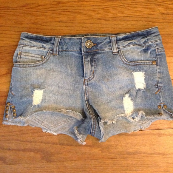 ripped denim shorts