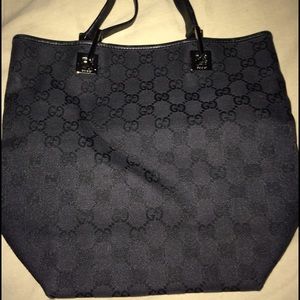 Small Gucci handbag