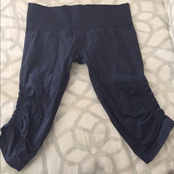 Lululemon In The Flow Crop