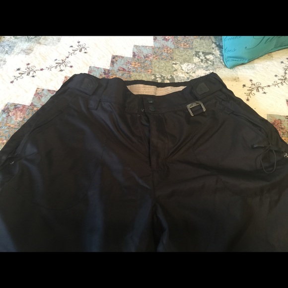 Black ski/snow pants