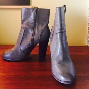 Forever 21 - Grey Ankle Boots - Size 8