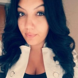 Meet your Posher, Sabrina