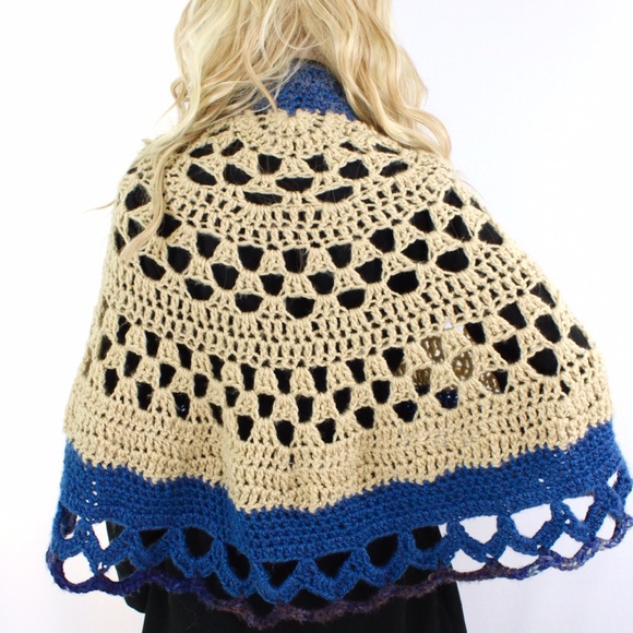 ⭐2xHP⭐️HANDMADE CROCHET KNIT SHAWL - Picture 2 of 4