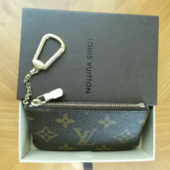Louis Vuitton Clutches & Wallets - Authentic Louis Vuitton Cles Coin Purse