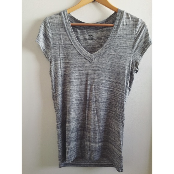 Long v-neck top - Picture 1 of 2