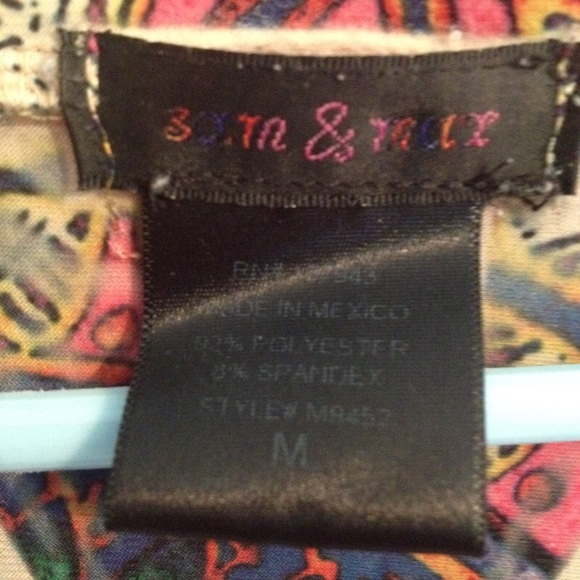 Patterned dress - Picture 3 of 3