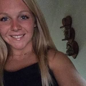 Meet your Posher, Abby