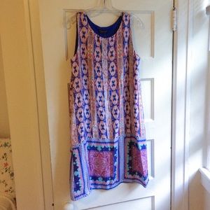 Fun sleeveless patterned shift dress