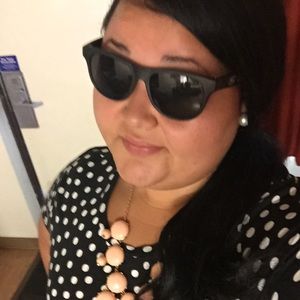 Meet your Posher, Breanna