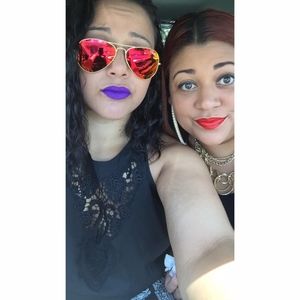 Meet your Posher, Dominique