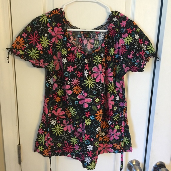 Peaches scrub top