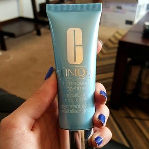 CLINIQUE turnaround daytime moisturizer