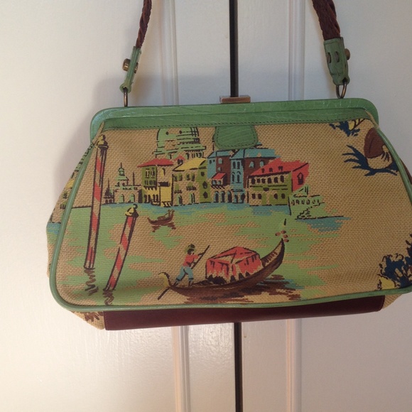 Purse - Picture 2 of 4