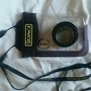 Waterproof camera case