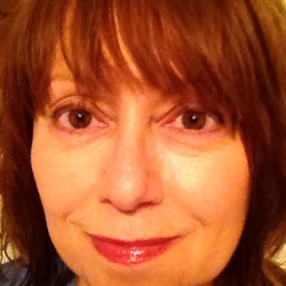 Meet your Posher, Rebecca - Picture 2 of 2