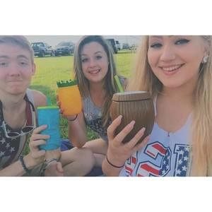 Meet your Posher, Maddie