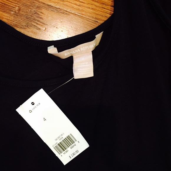 Banana Republic fit and flare dress - Picture 3 of 3