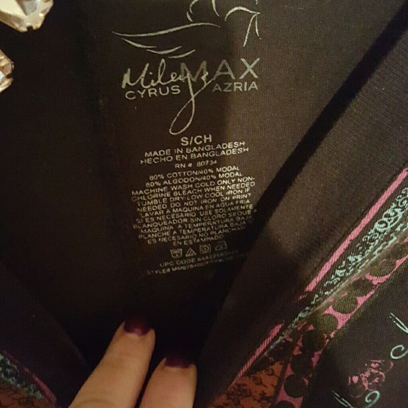 Shirt - Picture 2 of 2