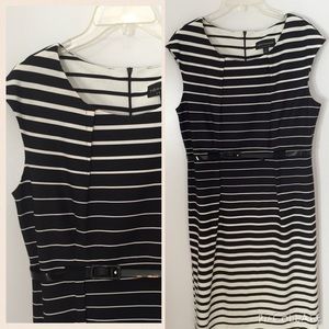 Beautiful dress for work or party!