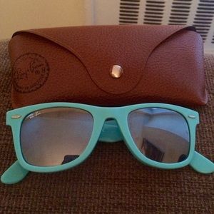 Turquoise RayBan wayfarer