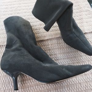 Gray ankle suede boots