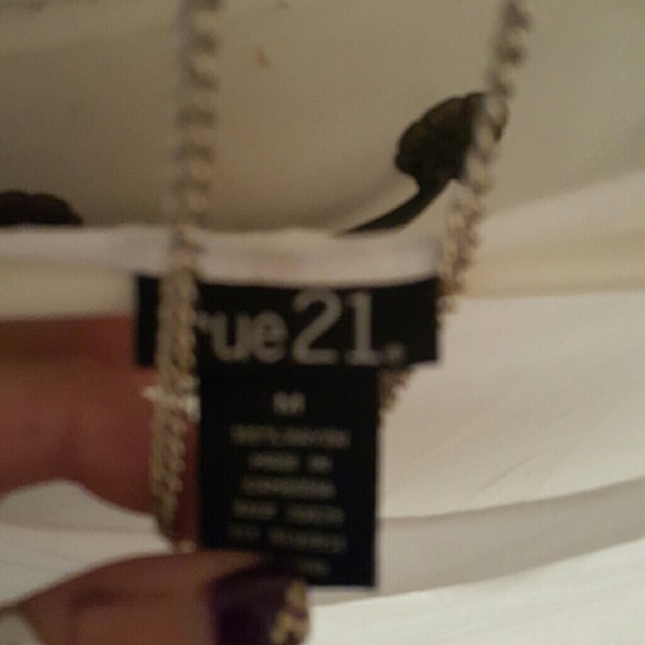 Crop top - Picture 2 of 2
