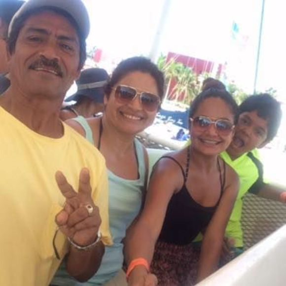 Meet your Posher, Sandra - Picture 1 of 1