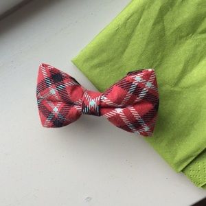 Red plaid bow tie for pet cat dog kitten puppy