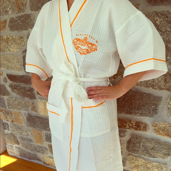 Veuve Cliquot Fine Cotton Bath Robe